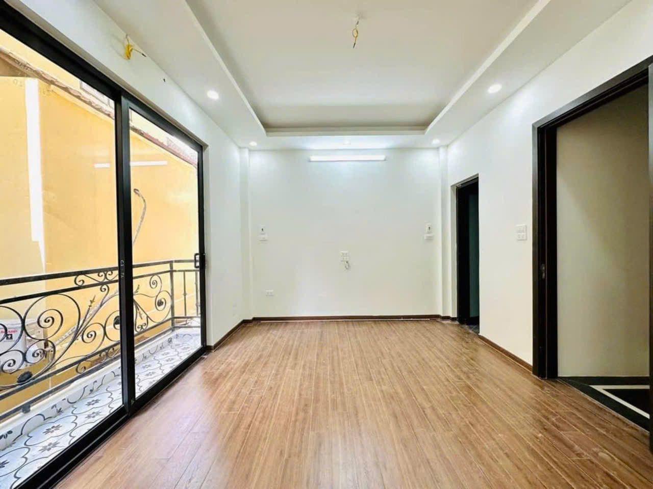 Bán nhà Minh Khai – DT35m², MT4.5m, 5 tầng. Otoo đỗ cách mấy bước chân. Chỉ 7,48 tỷ. - Ảnh 3