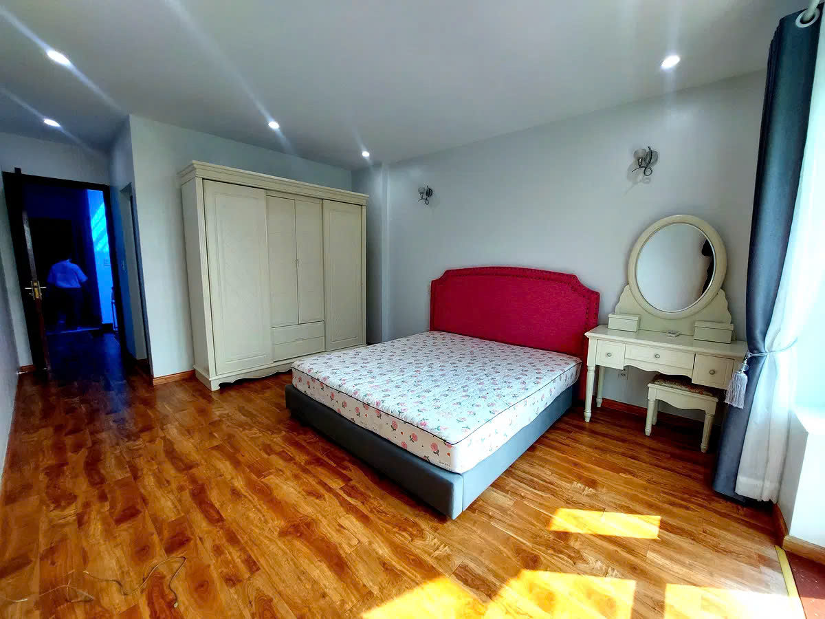 Bán nhà 4 tầng, 64m², ngõ Nguyễn Văn Linh, Đức Giang, Long Biên - 17.9 tỷ - Ảnh 3