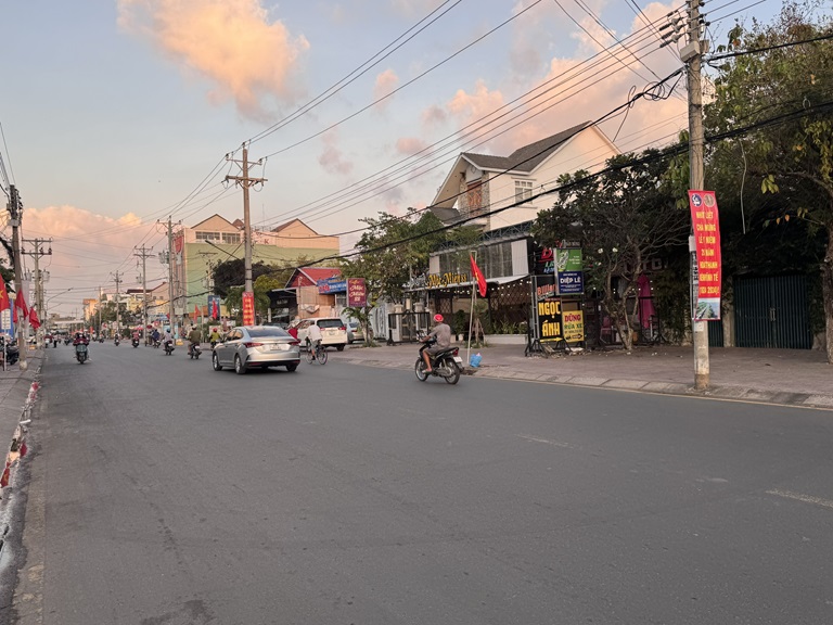 BÁN GẤP Nền Mặt Tiền Đường Trưng Nữ Vương, Phường Châu Phú B, Châu Đốc, An Giang - Ảnh 2