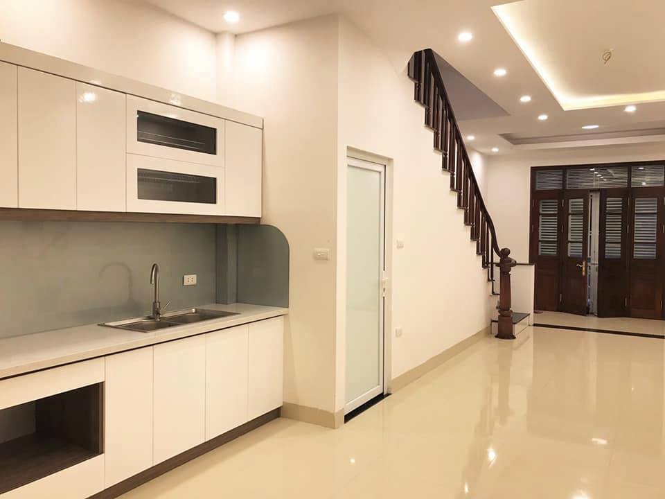 Bán nhà khu vực Minh Khai, 40m2, 4 tầng, 8 tỷ, kinh doanh tốt - Ảnh chính