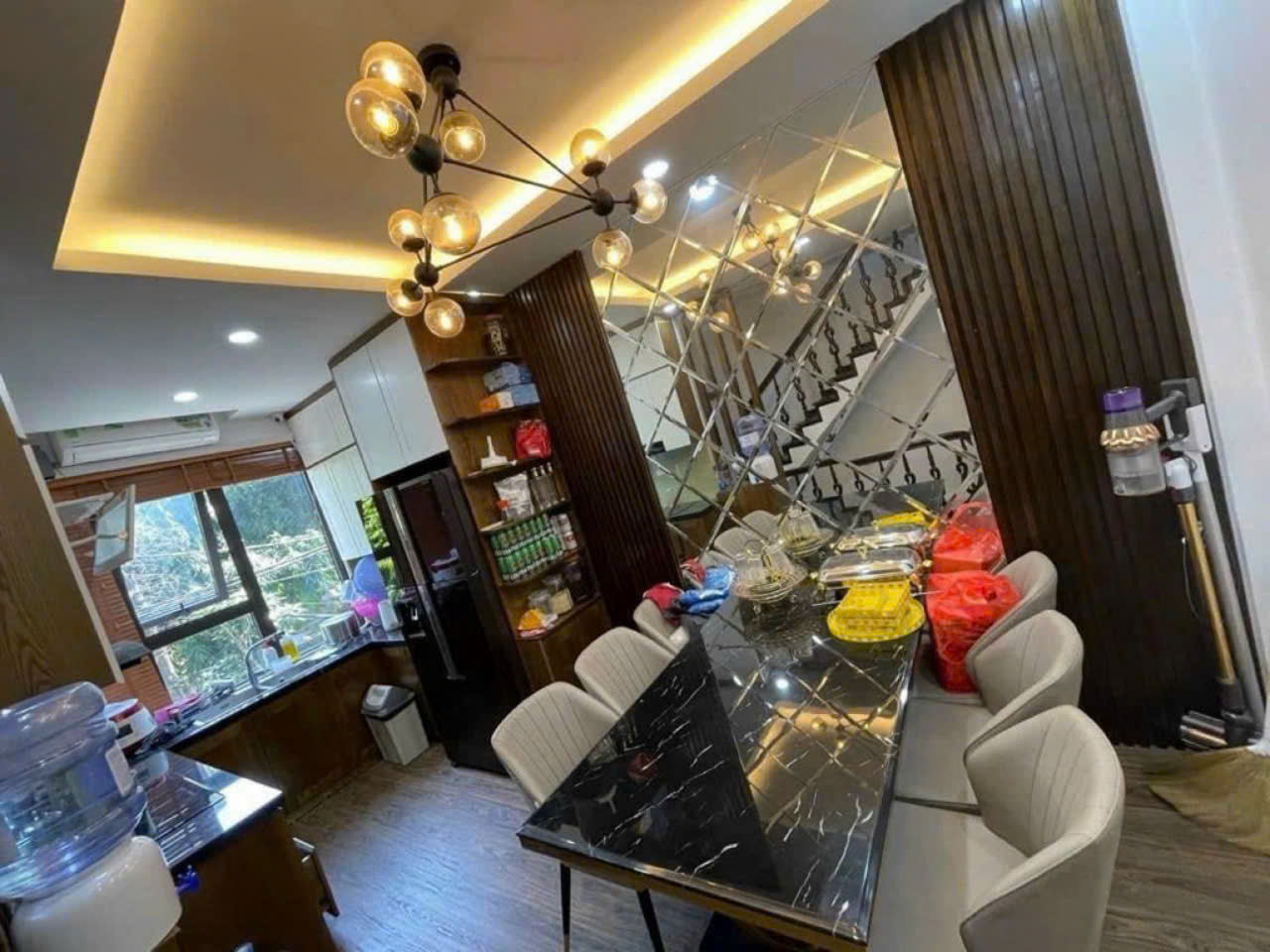 Bán nhà Cù Chính Lan, NỘI THẤT NỬA TỶ, ở ngay, 30m2, 7.4 tỷ, thoáng sáng, Ô TÔ, kinh doanh - Ảnh chính