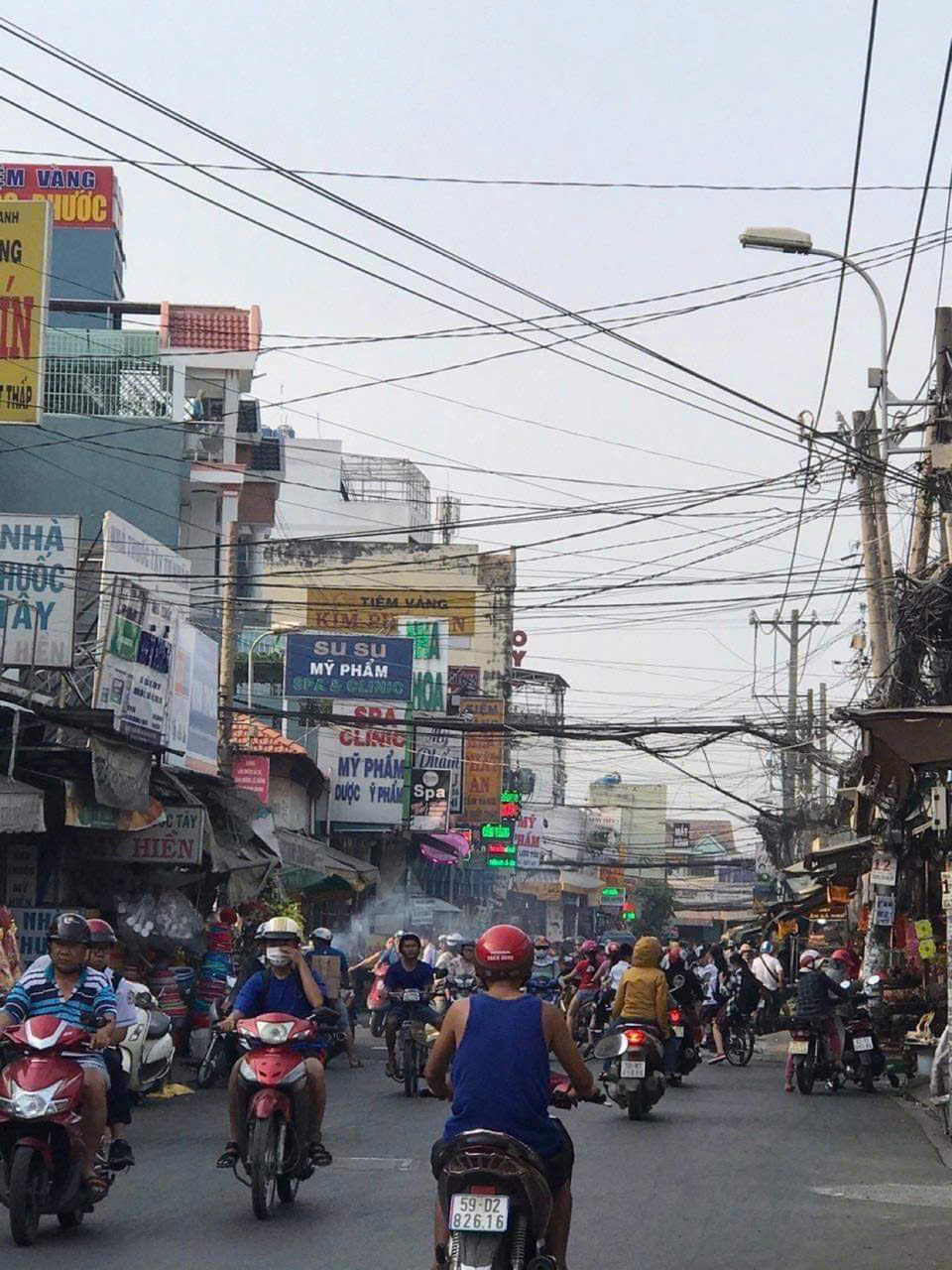 CẦN TIỀN BÁN GẤP, HẠ GIÁ HƠN 3 TỶ NHÀ MẶT TIỀN KINH DOANH SẦM UẤT 235 ĐƯỜNG GÒ XOÀI, PHƯỜNG BHH A, - Ảnh chính