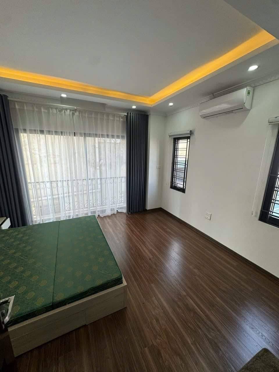 Bán Nhà Ngõ 111 Phố Nguyễn Văn Cừ, Ngọc Lâm, Long Biên, 36m2, 5Tầng, Lô Góc, Phân Lô, Ô Tô - Ảnh 3