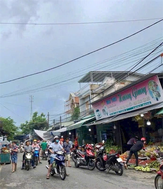 NP1031 nhà phố 1 trệt 2 lầu MT kinh Doanh, đường Hoàng Bá Bích. dân cư đông đúc - Ảnh chính