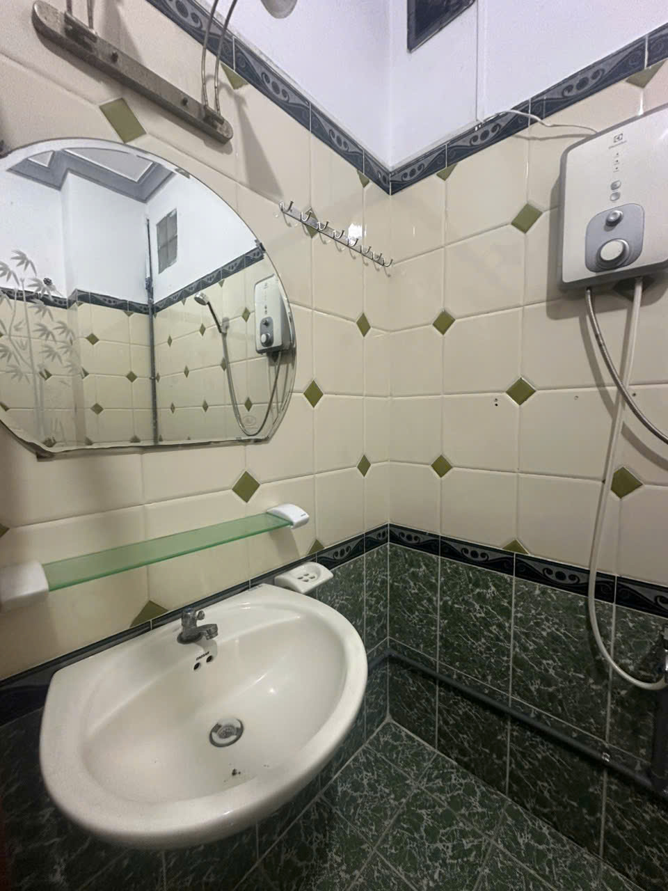 Cần cho thuê mặt bằng vỉa hè từ sáng đến 3 giờ chiều và 2 phòng CHDV - Ảnh 4