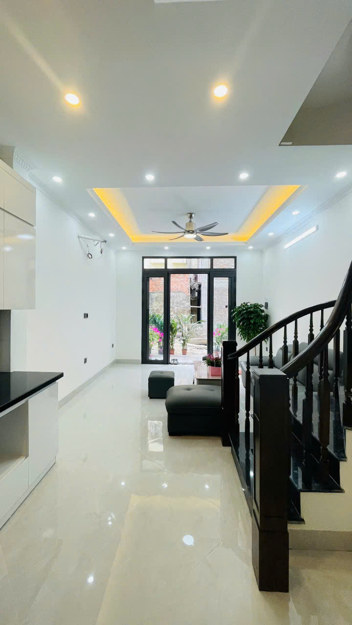 Bán nhà phố Khương Hạ,Gần phố,Ngõ ba gác phi,Dt:42m2*4T - Ảnh 1