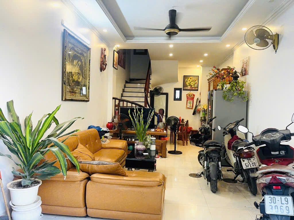 BÁN NHÀ Đẹp NGUYỄN SƠN,LONG BIÊN-Ô tô - 48M², NHỈNH 8 TỶ (TL) - Ảnh chính