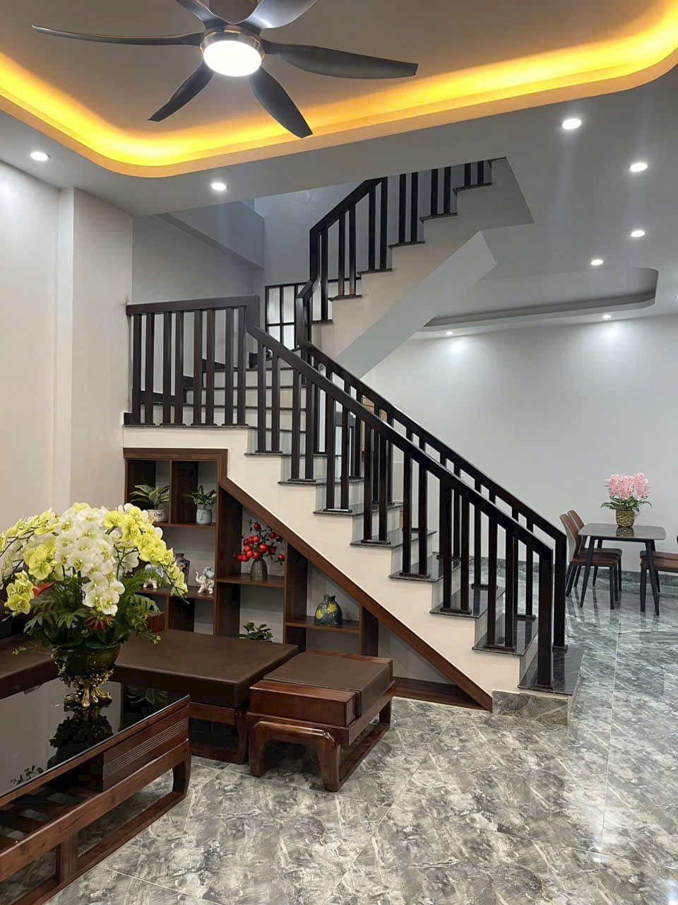 Bán nhà 3 tầng, 3 ngủ 44.2m2, mt 4.32m ngõ đường Ngô Quyền, ph Thanh Bình, TP Hải Dương - Ảnh 1