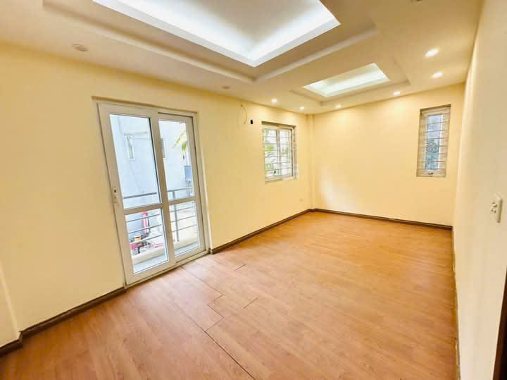 NHÀ LẠC LONG QUÂN -NGÕ THÔNG THOÁNG - 20M RA PHỐ -VIEW HỒ TÂY LỘNG GIÓ - Ảnh 2