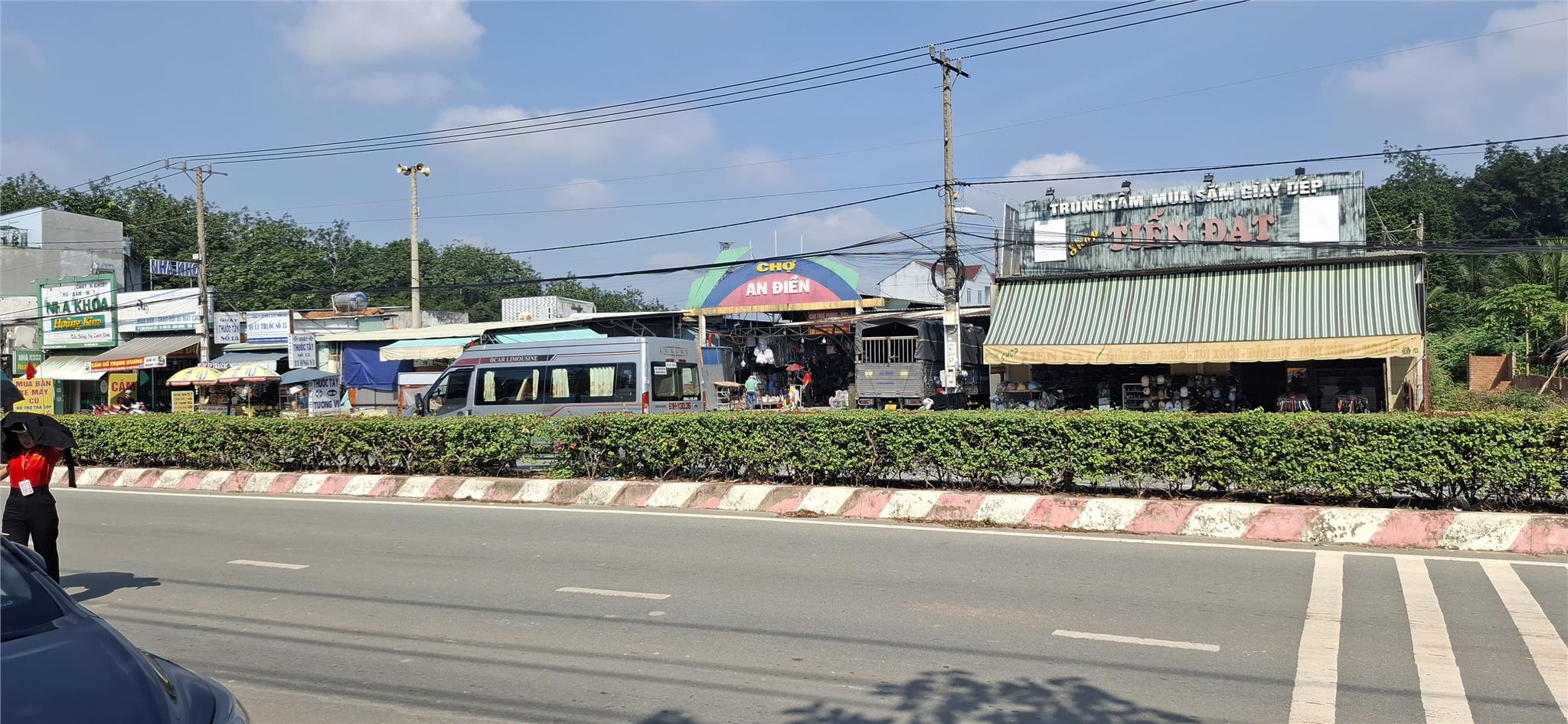 SIÊU PHẨM NHÀ PHỐ CAO CẤP TẠI TP. BẾN CÁT - BÌNH DƯƠNG - Ảnh chính