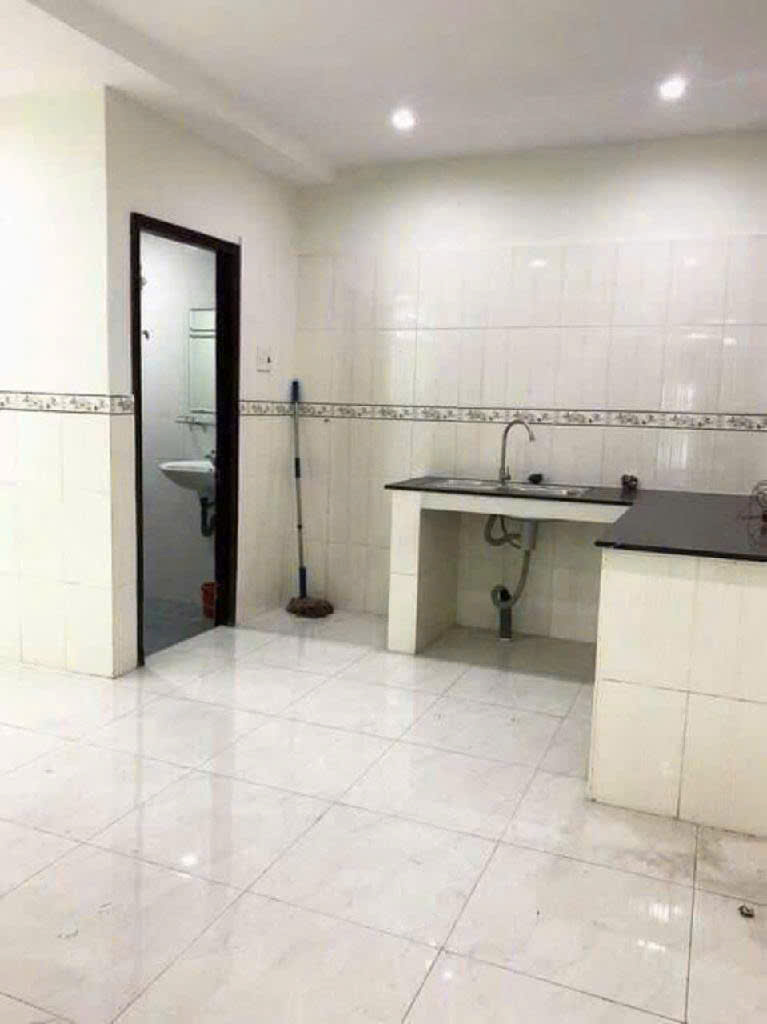 BÁN NHÀ 2 TẦNG, TÂN PHÚ, QUẬN 7. DTSD 70M2 - DÒNG TIỀN ỔN ĐỊNH - CHỈ 3.2 TỶ - Ảnh 2