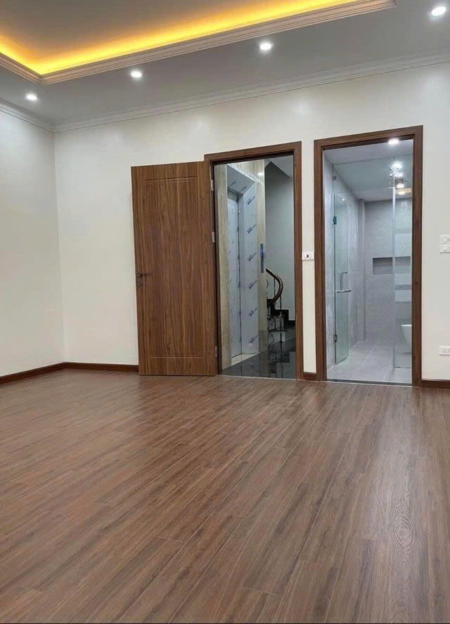 NHÀ MỚI PHỐ BÁT KHỐI- LONG BIÊN,37M2, 6 TẦNG, THANG MÁY- KINH DOANH, 9.2 TỶ. - Ảnh chính