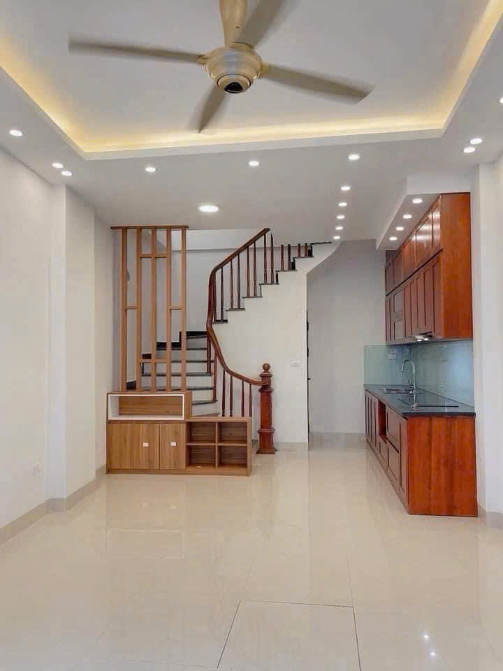 CHÚ HÙNG ĐẠI TÁ VỀ HƯU -GỬI  BÁN NHÀ NGỌC THỤY, LONG BIÊN – 37M²,  X 5 TẦNG, NGÕ Ô TÔ ĐỖ GIÁ HƠN 6 - Ảnh chính