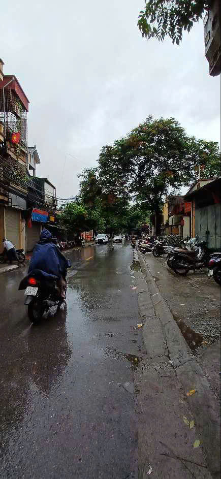 BÁN NHÀ ĐÔNG THIÊN, SIÊU HIẾM, NỘI THẤT LUNG LINH, 37m2, Nhỉnh 3 Tỷ, GẦN PHỐ, TIỆN ÍCH BẠT NGÀN. - Ảnh 2