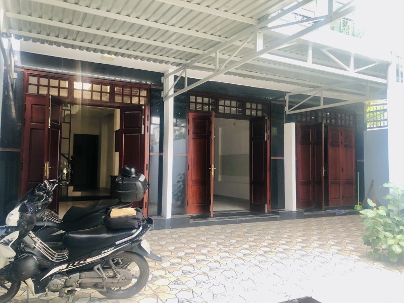 Bán nhà 180m², 3 tầng, 15PN, 15WC, Linh Xuân, Thủ Đức, 8.6 tỷ - Ảnh 1