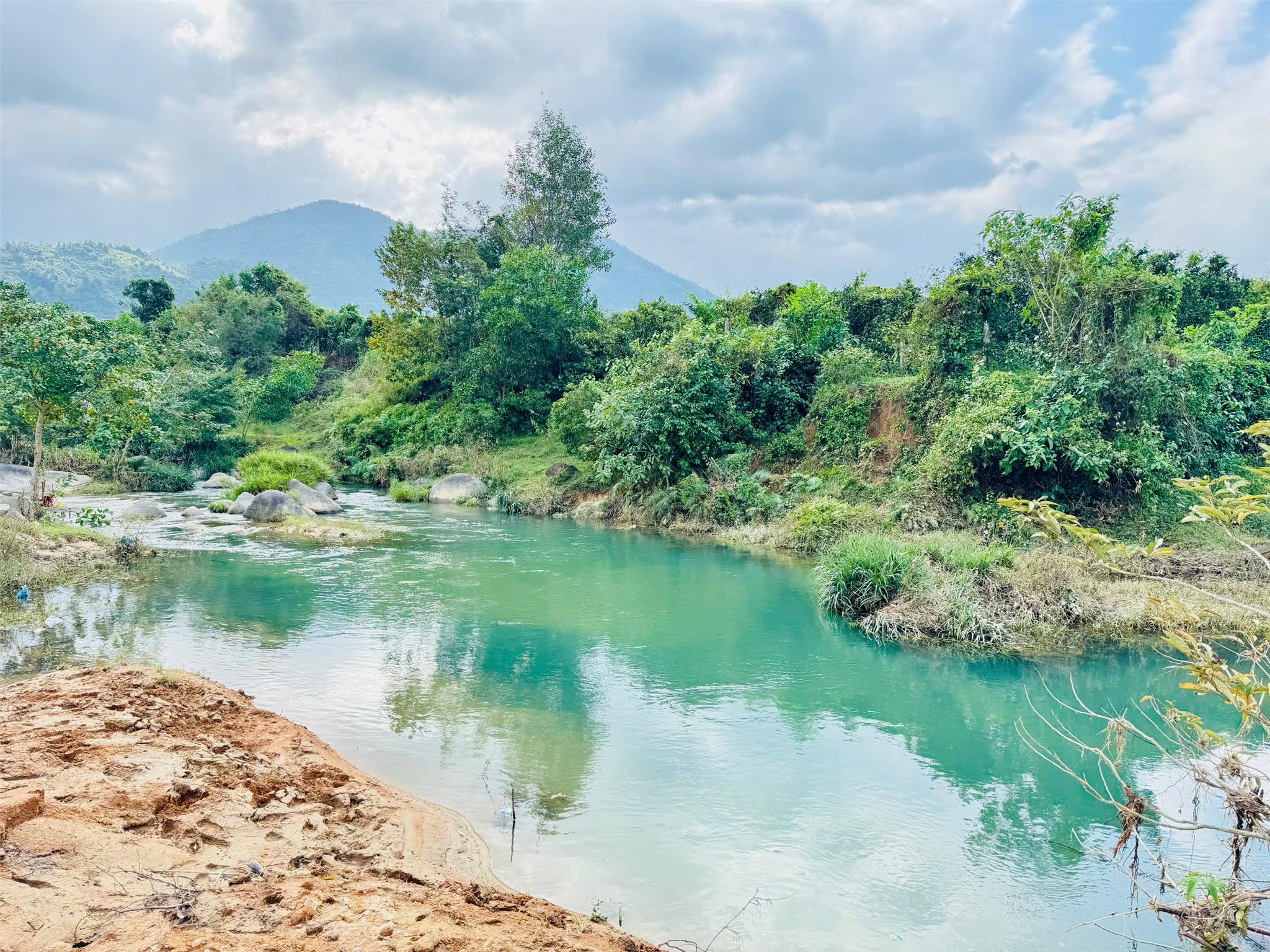 BÁN LÔ ĐẤT GIÁP SUỐI KHÁNH ĐÔNG KHÁNH VĨNH KHÁNH HOÀ - Ảnh 1