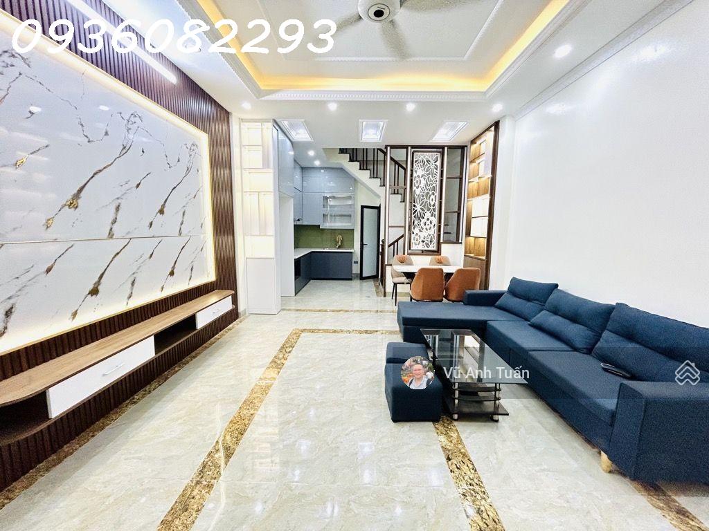 Bán nhà Ngõ 192 Tam Trinh, 40m2 , 2 Thoáng, Ngõ Nông, Gần Phố, Nội Thất Đẹp, 4 Ngủ, 5.45 tỷ - Ảnh 1