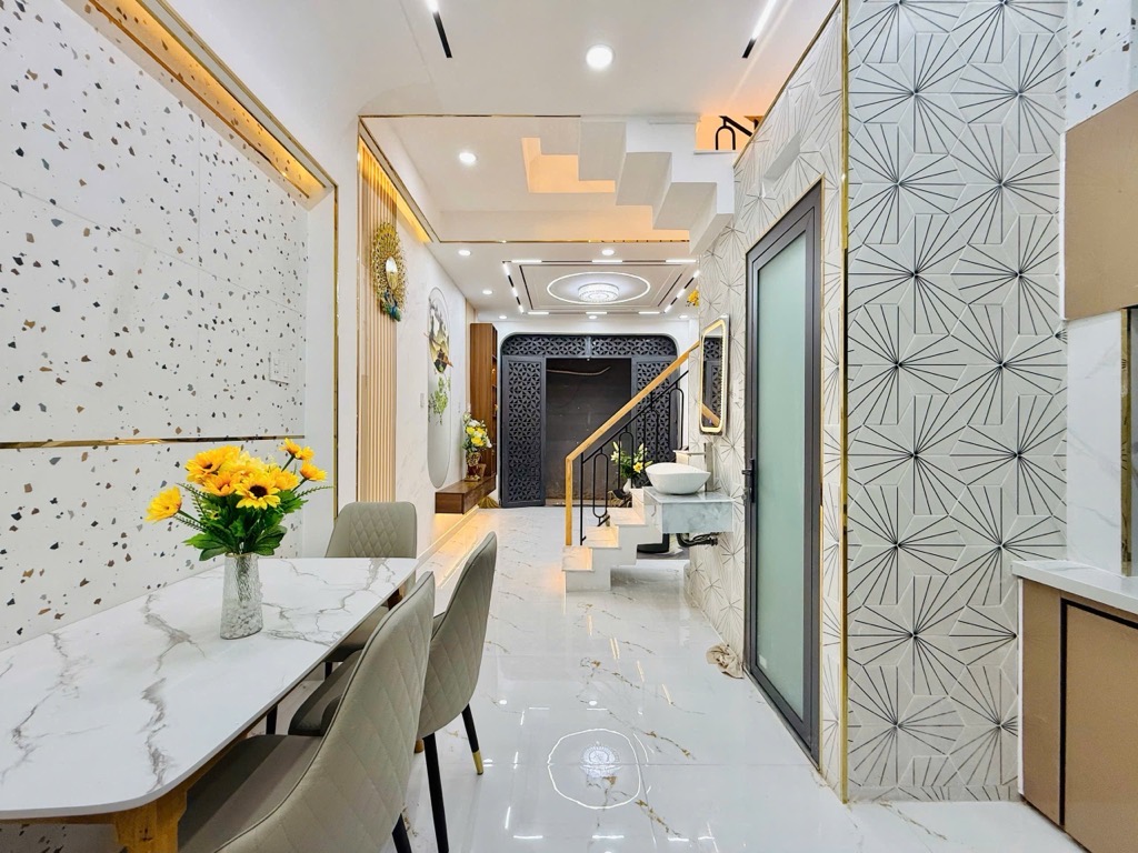 🏠 NHÀ ĐẸP BÁN LÊ VĂN THỌ GV - HẺM 3M - DT 38M² - 2 TẦNG LẦU  CHỈ 3,75 TỶ - TẶNG FULL NỘI THẤT VÔ ĐÓN TẾT NGAY - Ảnh 2