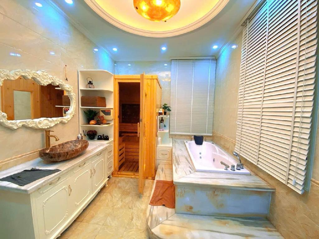 200m2 mặt tiền 10m biêt thự Cầu Giấy Yên Hòa 35 tỷ. - Ảnh chính