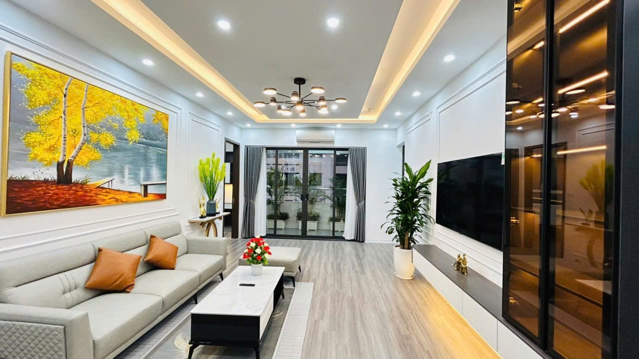 Bán Căn Hộ Chung Cư Phố Hoàng Đạo Thúy 110m2, 3 phòng ngủ, đầy đủ công năng , nội thất sang trọng, - Ảnh chính