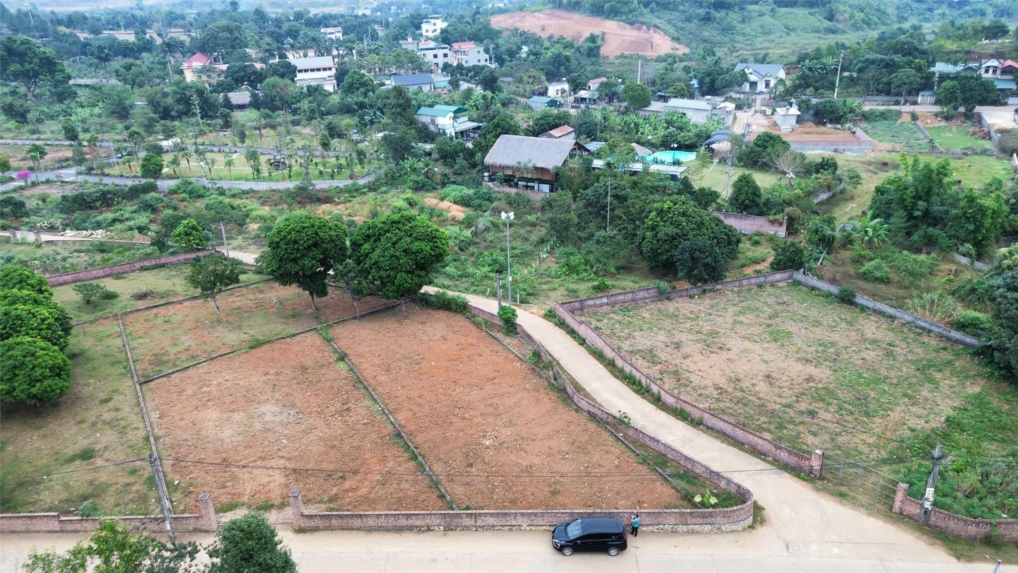 Đất Đẹp - Giá Tốt - CẦN BÁN LÔ GÓC 2 mặt tiền vị trí đẹp tại huyện Quốc Oai, TP Hà Nội - Ảnh 2