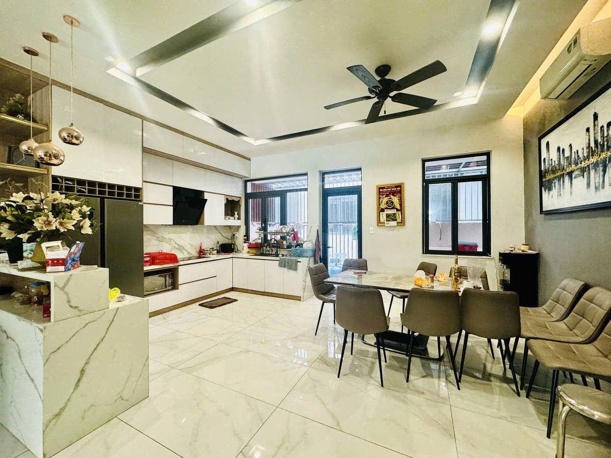 BÁN NHÀ SIÊU HOT - PHỐ ĐÔNG VILLAGE QUẬN 2,DTSD 360M2,GIÁ 16.5 TỶ nhà hoàn thiện full nội thất cao - Ảnh 5