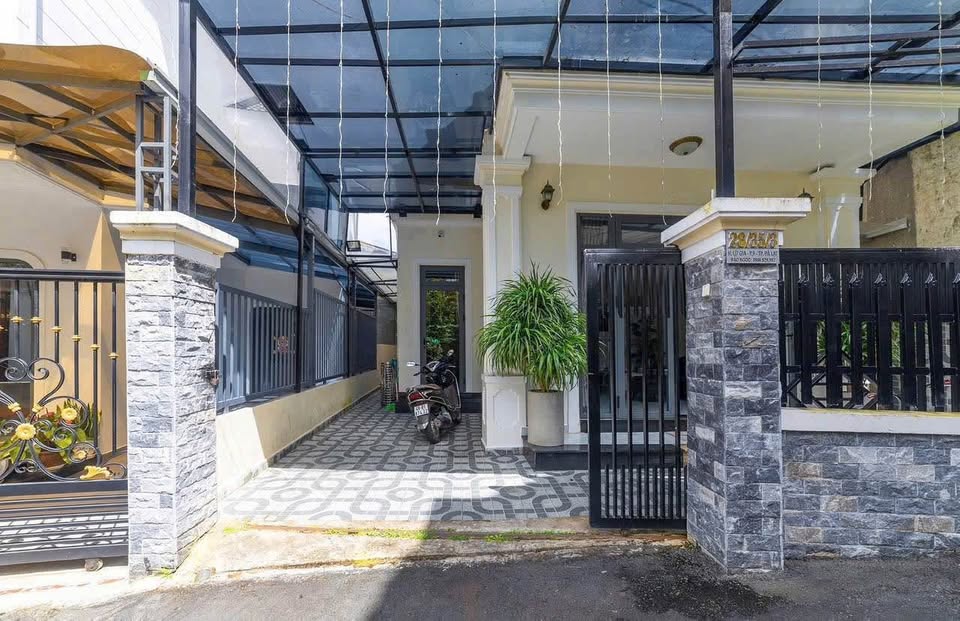 Bán villa nhỏ xinh tại Lữ Gia Phường  Đà Lạt - Ảnh 1