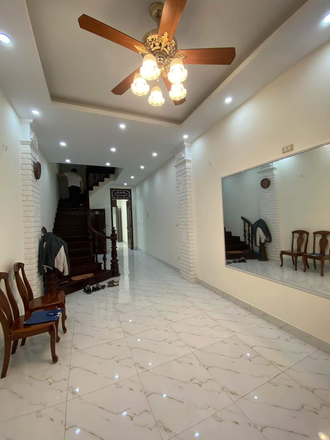 Bán nhà MẶT PHỐ KHÂM THIÊN, ĐỐNG ĐA, 120m2 4T MT 4.5m, GIÁ ĐẦU TƯ chỉ 33 Tỷ - Ảnh 2