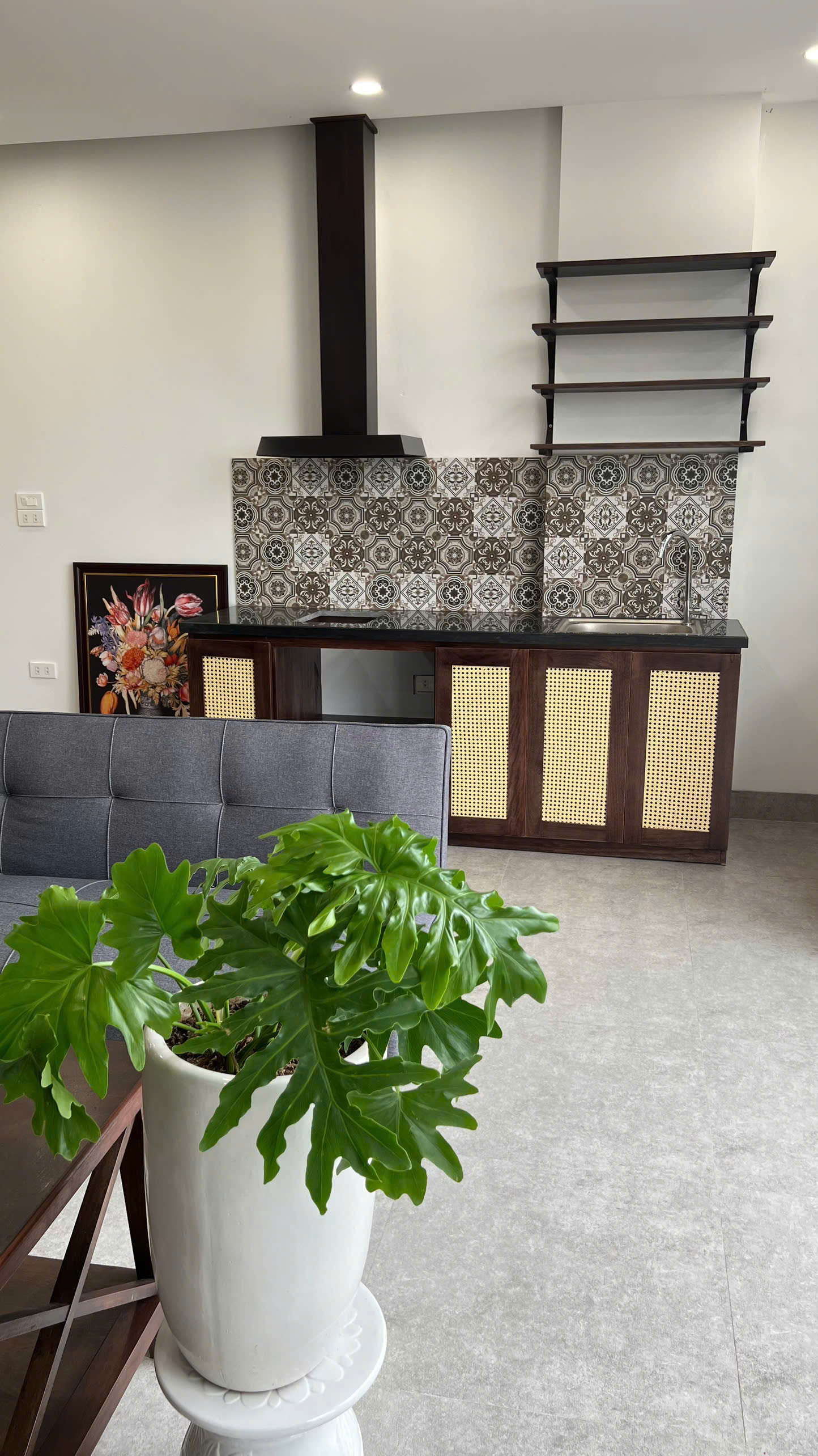 Bán nhanh Homestay Hồng Tiến Long Biên 140m2 7 tầng thang máy 160tr/th - Ảnh 1