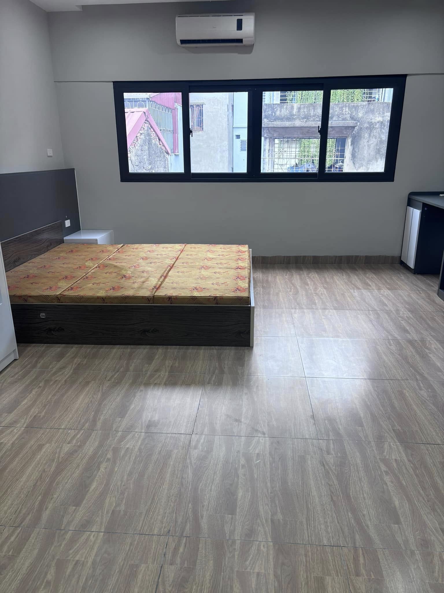 Bán Nhà Phố Đội Cấn 32m2 x 4 tầng, sát Phố ngõ nông, tổng 4 phòng ngủ đầy đủ công năng, nhà mới - Ảnh 3