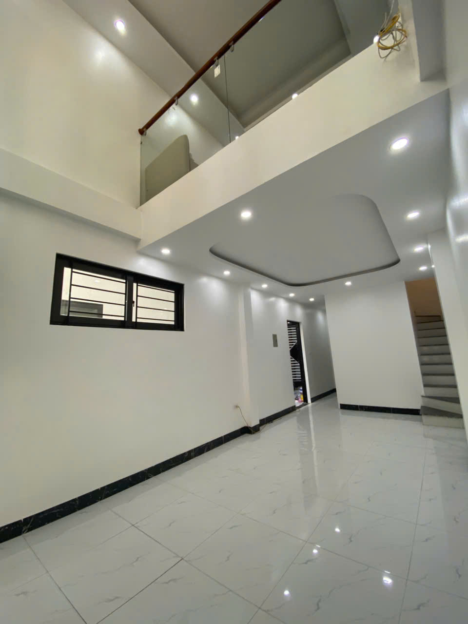 Cần bán  Ngay Ngôi Nhà Lô Góc 35m², 6 Tầng Thang Máy Ngọc Lâm Long Biên 0902318197 - Ảnh 1