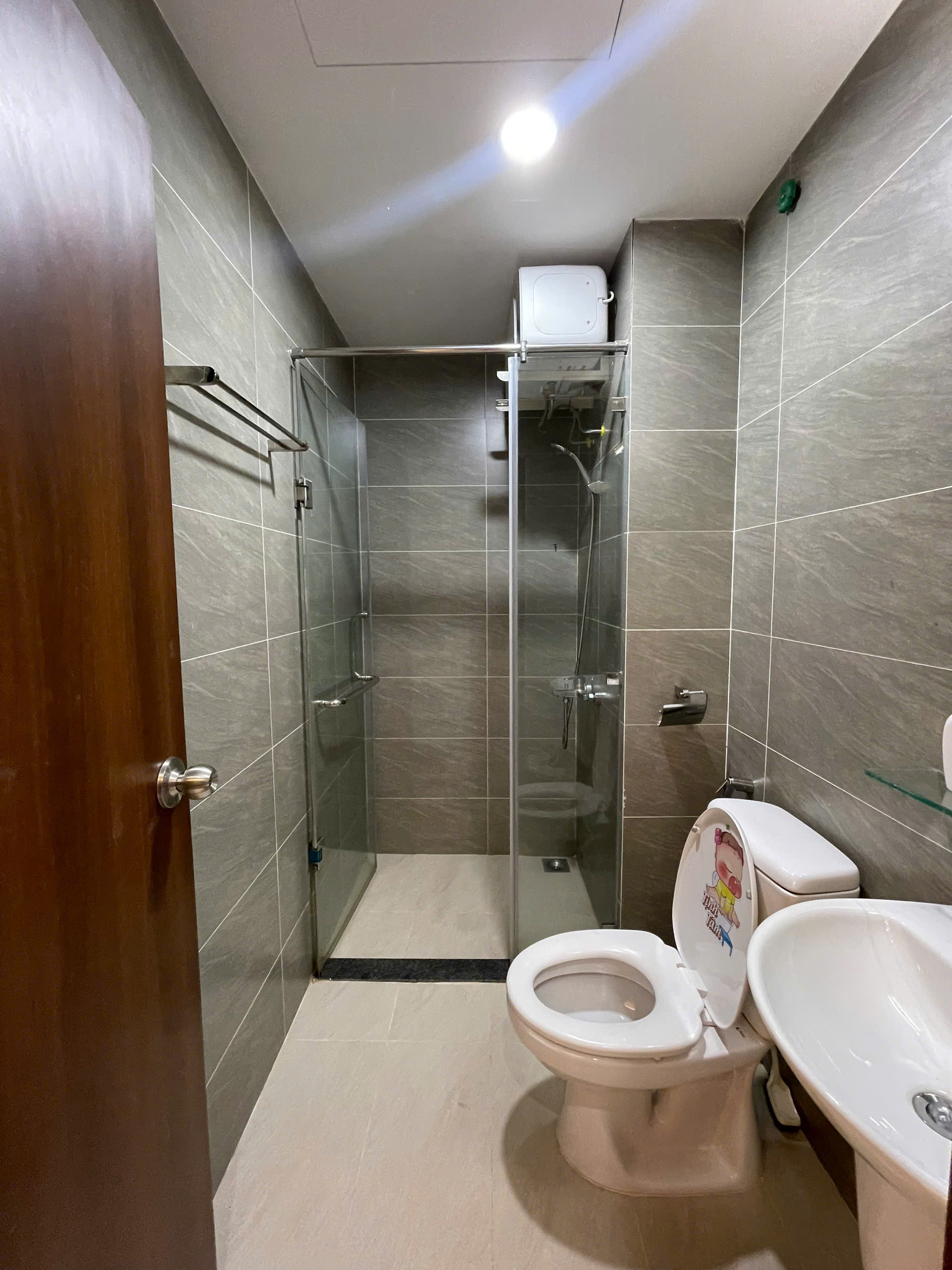 Cho thuê căn nhà Phạm Thế Hiển Q,8 , full thiết kế đẹp bên trong 71m2. 2PN,2WC - Ảnh 3