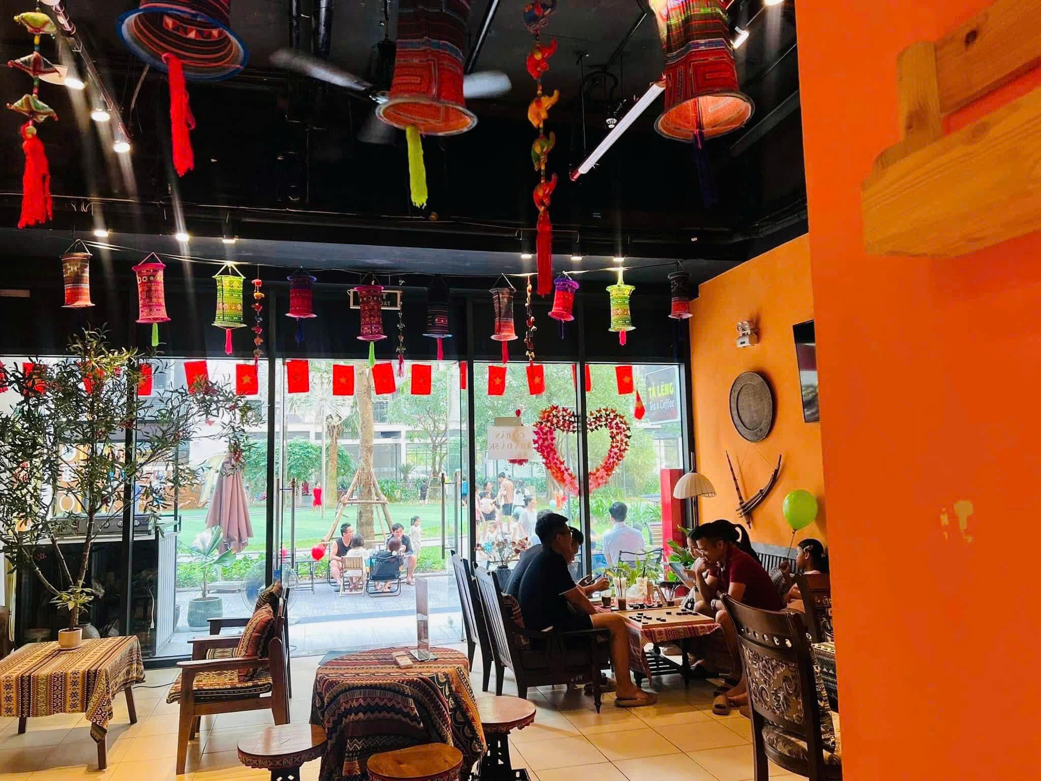 Cần sang nhượng quán cafe mặt tiền đẹp, full đồ, giá tốt cho các bác - Ảnh 1