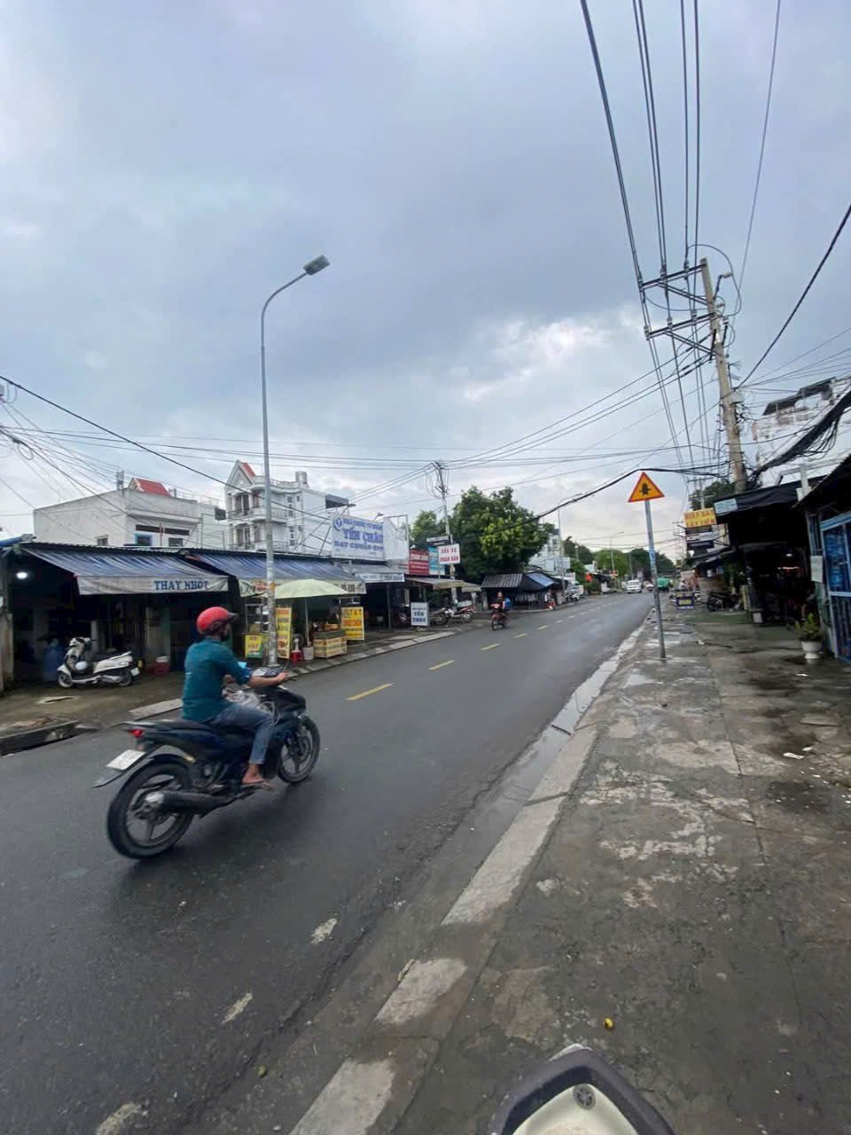 Bán Nhà (4x45m) Mặt Tiền Bùi Văn Ngữ (HL80B), P. Hiệp Thành, Quận 12 - Ảnh 1