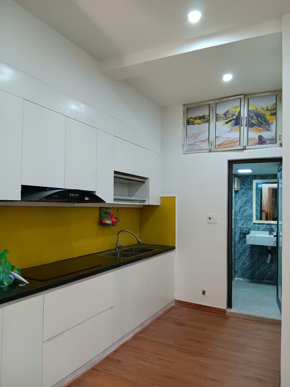 Cần bán căn hộ 74m2, 2PN, full nội thất, view hồ Linh Đàm - CT4B Bắc Linh Đàm, Hoàng Mai, giá 3 Tỷ - Ảnh 3