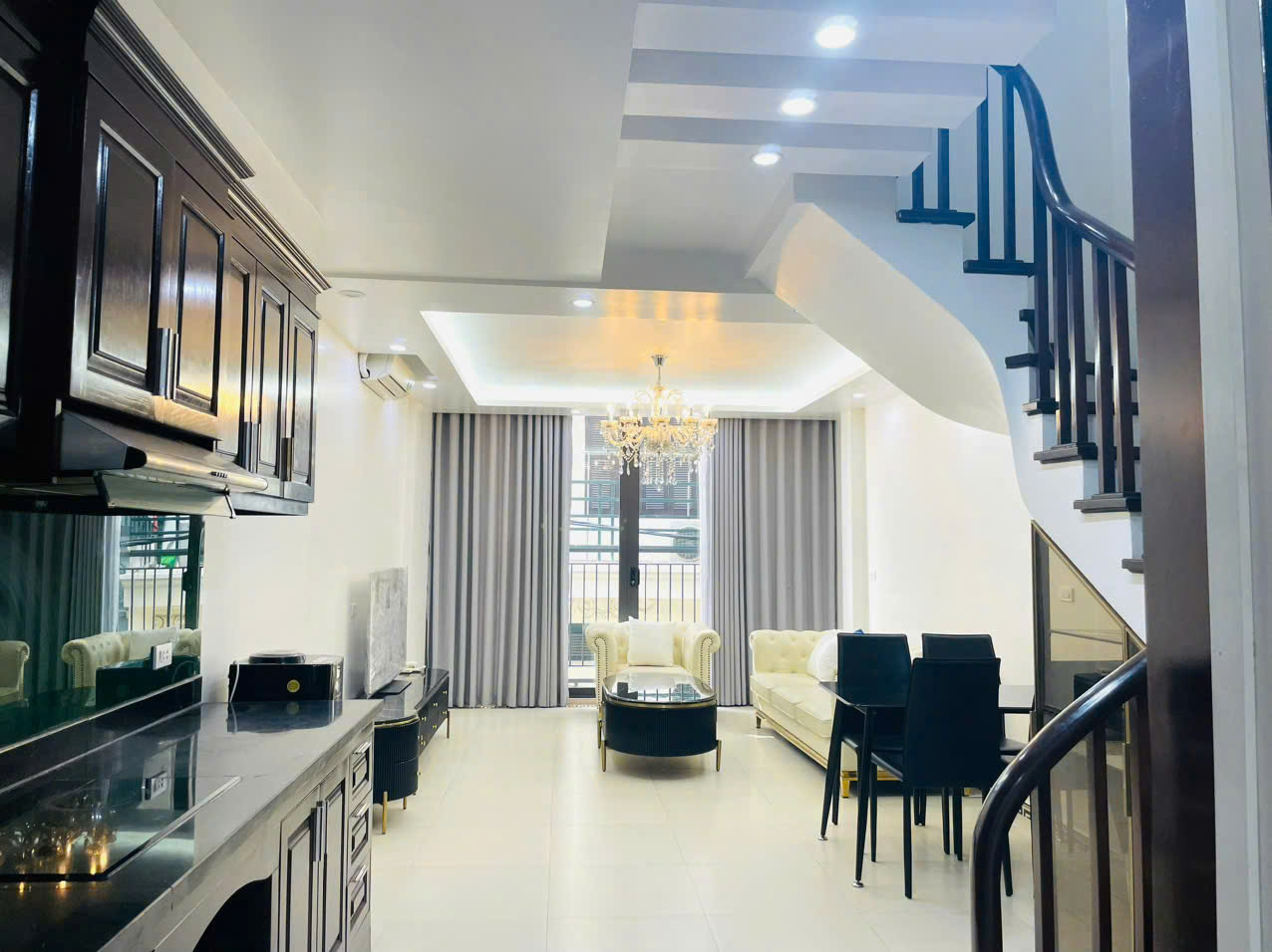 BÁN NHÀ Ô TÔ TRÁNH NHAU, PHỐ NHUỆ GIANG, HÀ ĐÔNG – DT 45M², 5 TẦNG, CÓ GARA OTO, GIÁ 11,3  TỶ - Ảnh chính