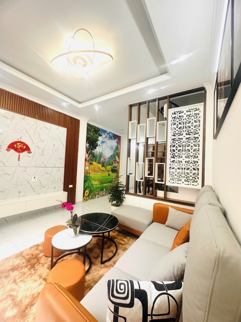 NHÀ - MINH KHAI - 35M² - 4 TẦNG - HƠN 5 TỶ NGÕ RỘNG - THÔNG CÁC NGẢ - CHỦ TẶNG LẠI TOÀN BỘ NỘI THẤT - Ảnh chính