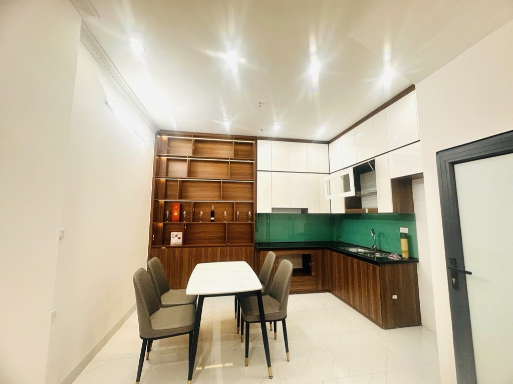 NHÀ - MINH KHAI - 35M² - 4 TẦNG - HƠN 5 TỶ NGÕ RỘNG - THÔNG CÁC NGẢ - CHỦ TẶNG LẠI TOÀN BỘ NỘI THẤT - Ảnh 1