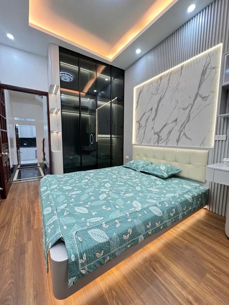 Bán nhà đẹp dân xây 4 tầng, 38m2 giá hạt rẻ, khu dân trí cao phố Nguyễn Lương Bằng, Đống Đa - Ảnh 3