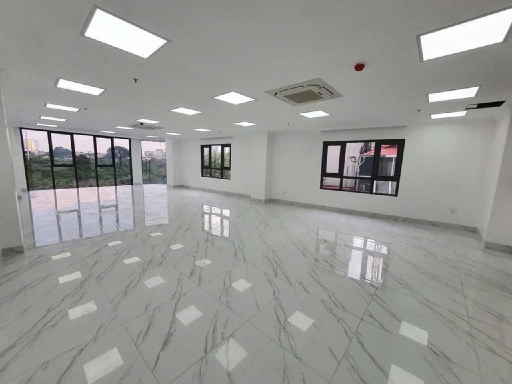 Tòa văn phòng phố Hoàng Quốc Việt 122m2, 8 tầng lô góc kinh doanh giá 41.8 tỷ có TL - Ảnh 1