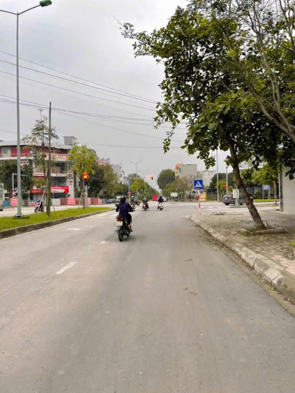 Bán đất mặt đường Hoàng Quốc Việt, ph Thanh Bình, TP Hải Dương, 67.5m2, mt 4.5m, KD buôn bán - Ảnh 2