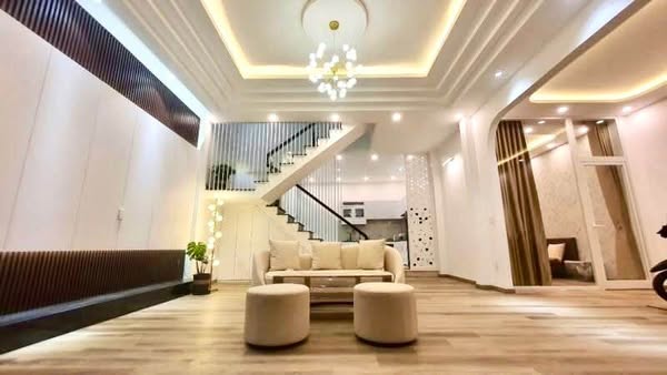 Villa đẹp 4 tầng ,view biển _ Sơn Trà -Giá chỉ 9,9 tỷ . - Ảnh 1