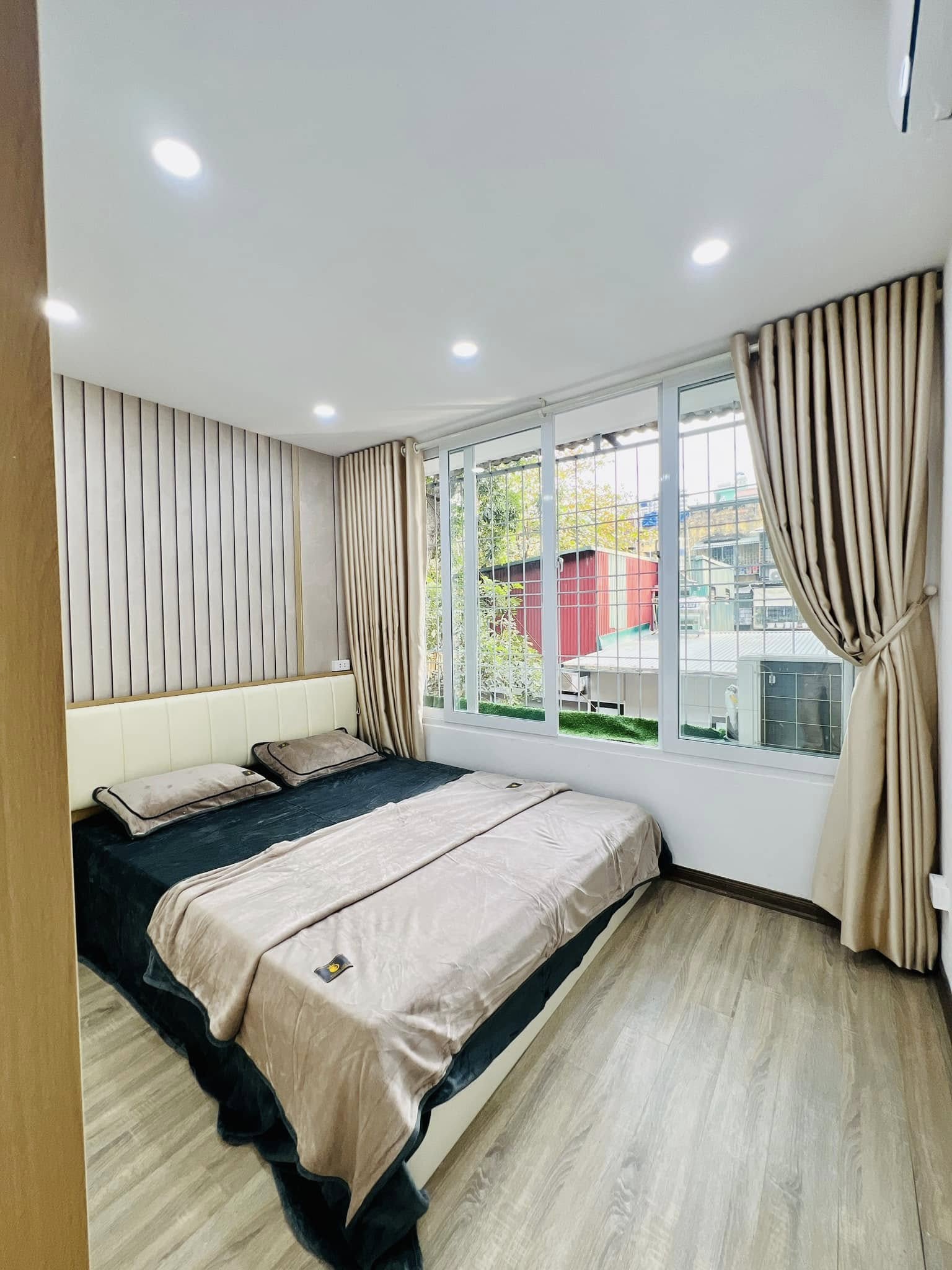 Bán Căn Hộ Tập Thể Phố Kim Liên 24/60m2 , căn hộ mới kính koong full nội thất với 2 phòng ngủ đầy - Ảnh 3