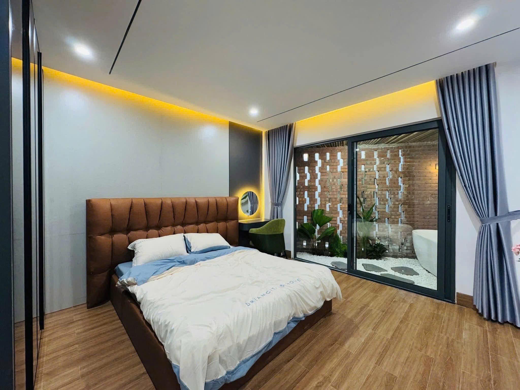 Siêu phẩm biển Hoà Minh; Nhà 3 tầng - FULL nội thất Y hình - Ảnh 1