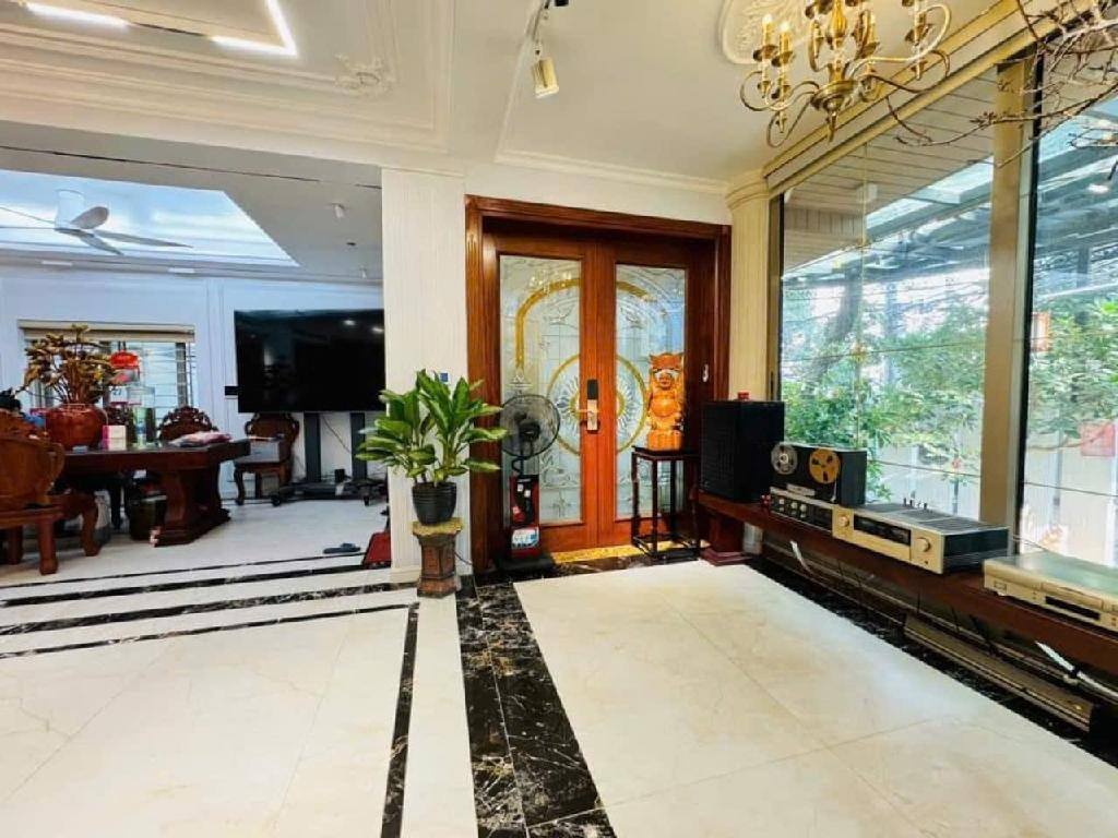 Biệt thự VIP Ba Đình - ô tô vào nhà - 120m - MT 5.5m - 38 tỷ - Ảnh 1