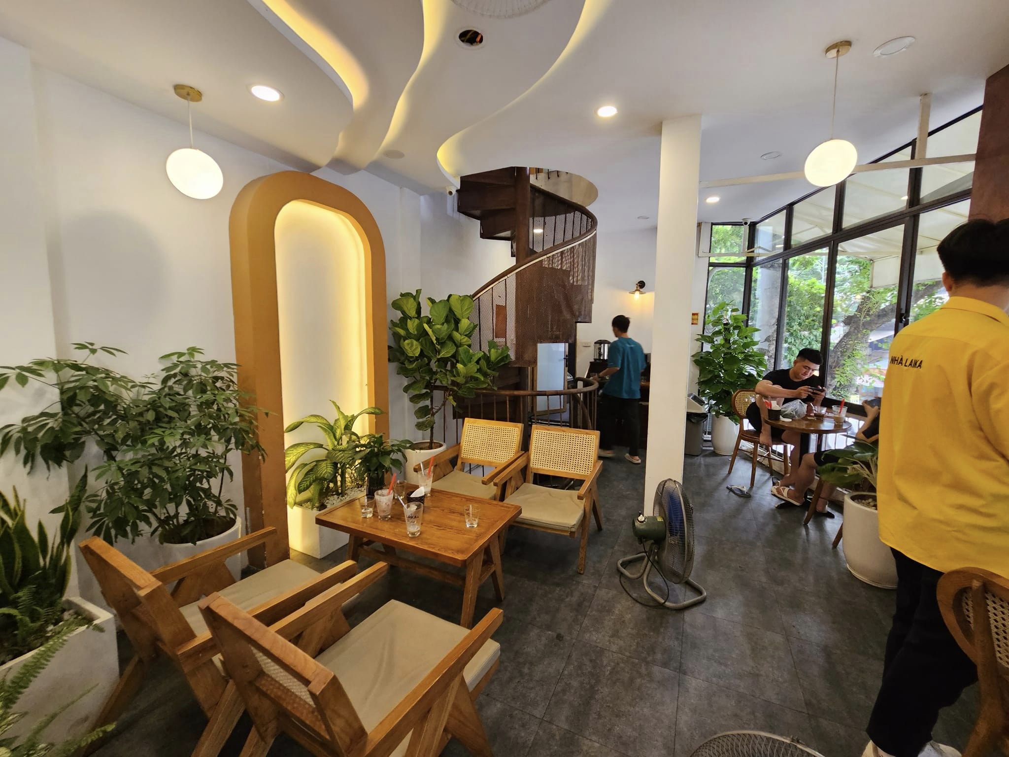 ⚜️ VIP NHÀ HÀNG CAFE MẶT PHỐ LÝ THÁI TỔ, HOÀN KIẾM, 48M2 5T MT KHỦNG 18M, CHỈ 54 TỶ ⚜️ - Ảnh chính