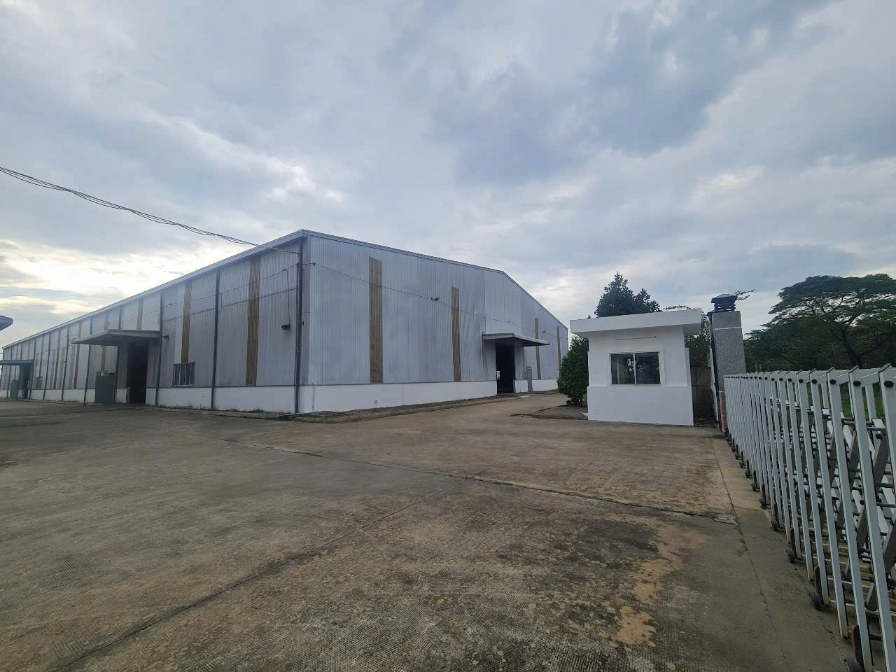 Cho Thuê Nhà Xưởng trong KCN Long An Tổng DT Đất: 10.000m2 • DT 2 Xưởng: 6700m2 - Ảnh 2