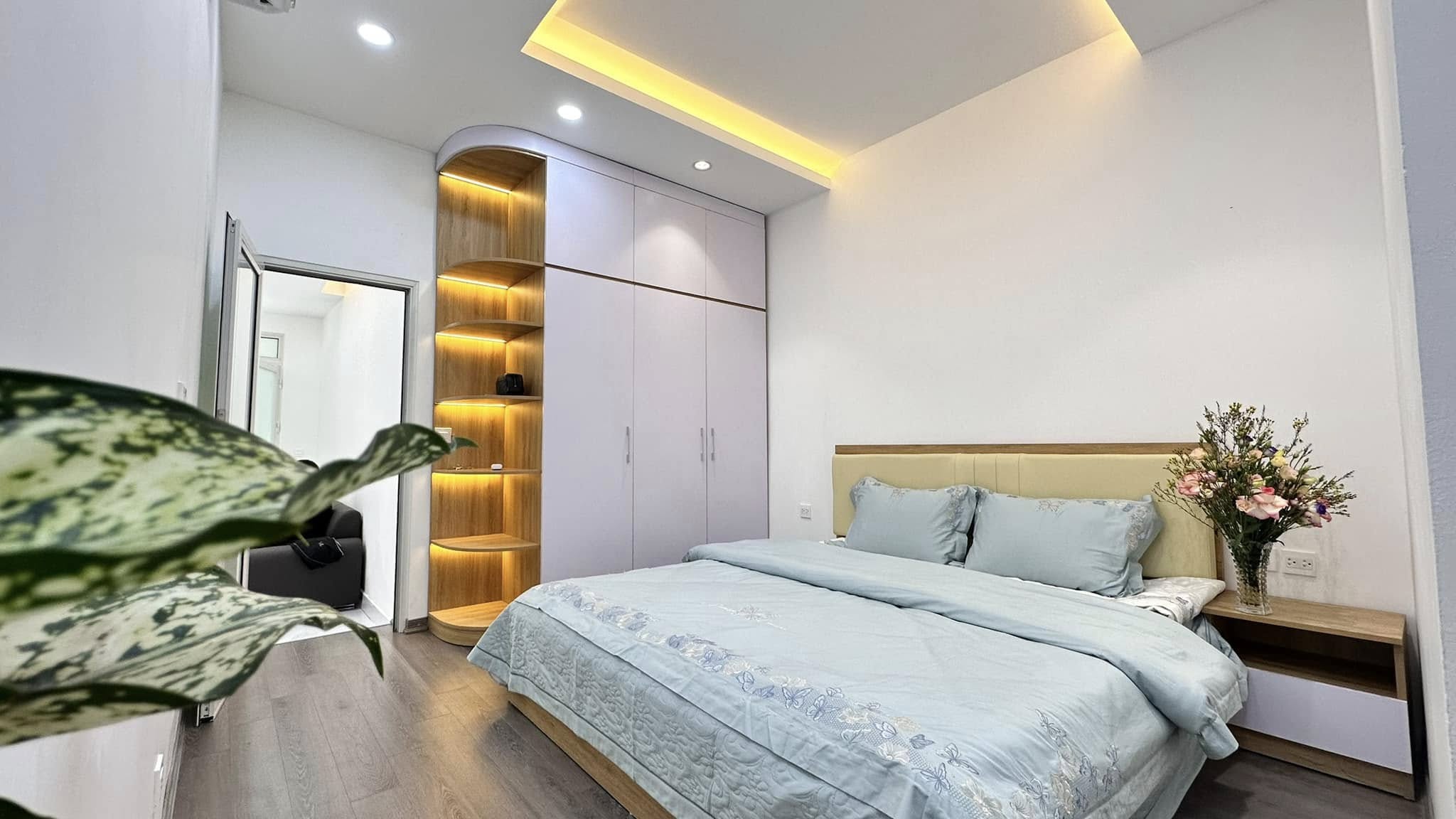 (Bán gấp) Nhà TT Phan Văn Trường 60m2, 2 ngủ Ôtô kinh doanh, giá 3.7 tỷ 0969693855 - Ảnh chính