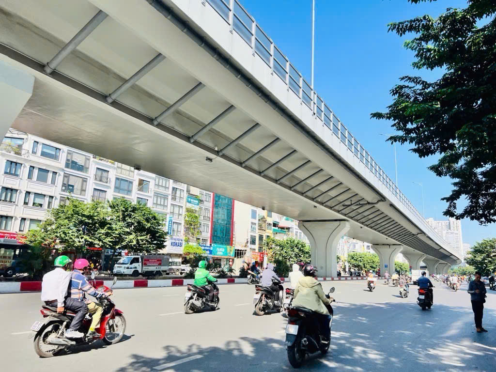 MẶT PHỐ MINH KHAI - HAI BÀ TRƯNG - VỈA HÈ ĐÁ BÓNG - KINH DOANH SẦM UẤT NGÀY ĐÊM- 2 MẶT PHỐ - Ảnh 1