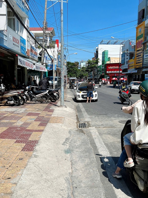 NHÀ ĐẸP - GIÁ TỐT - Bán Nhà Mặt Tiền Đường Thống Nhất, Phường Phủ Hà  Phan Rang ,Ninh Thuận - Ảnh 2